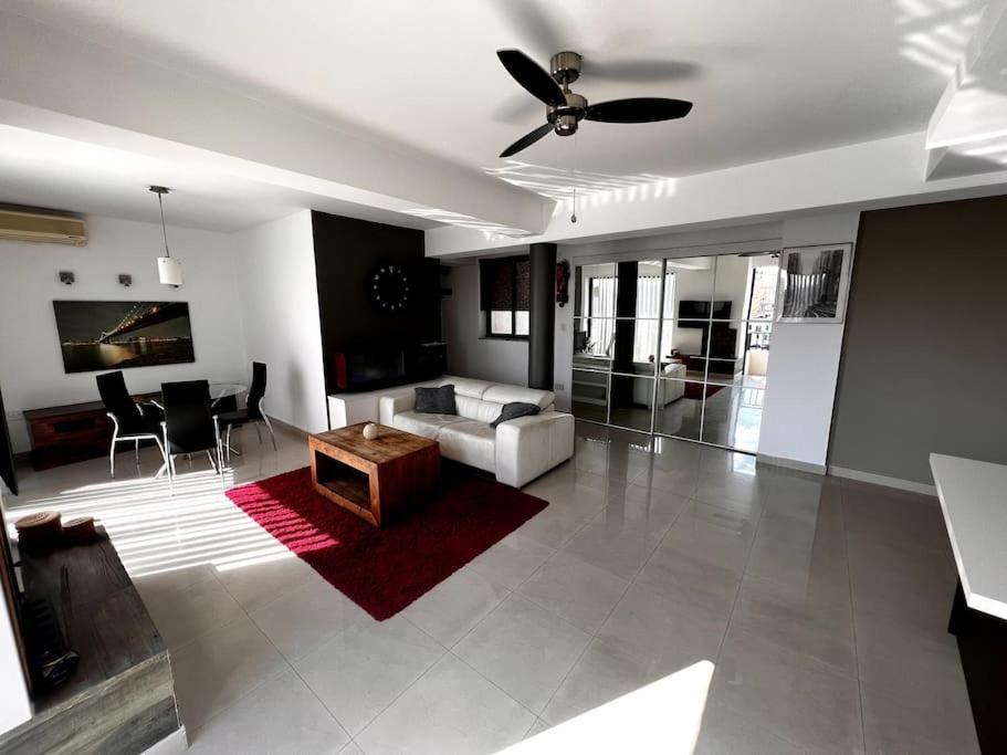 Seafront Meridionale 2Bedroom Apartment Saint Julian's Dış mekan fotoğraf